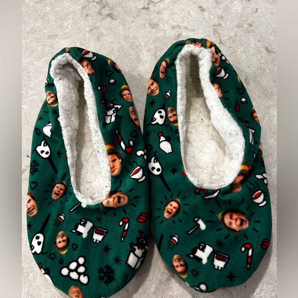 Buddy the Elf Christmas Furry Green Womans Slippers